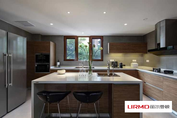 湖南麗爾曼頓家居集團(tuán),定制家具,全屋實(shí)木定制；